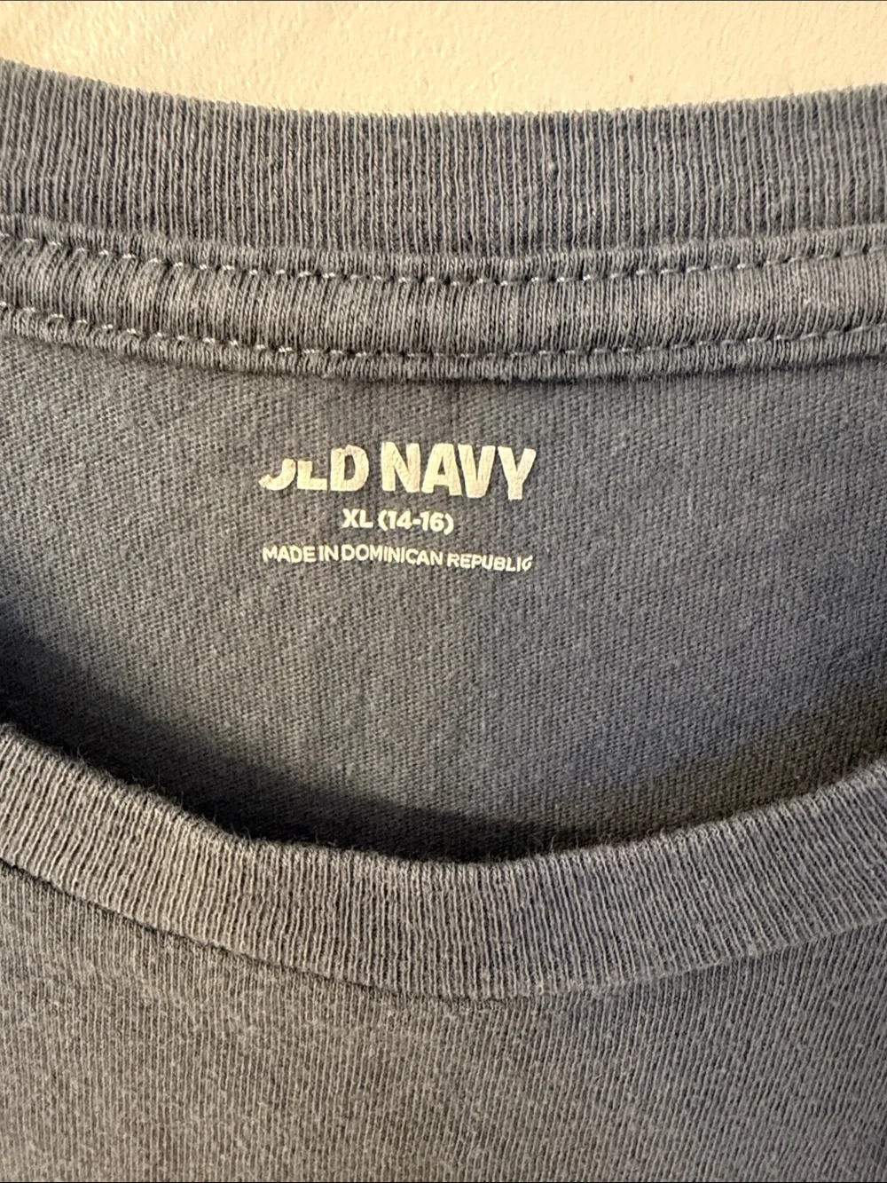 Old Navy Men's Dark Gray Tee with Neon Yellow 